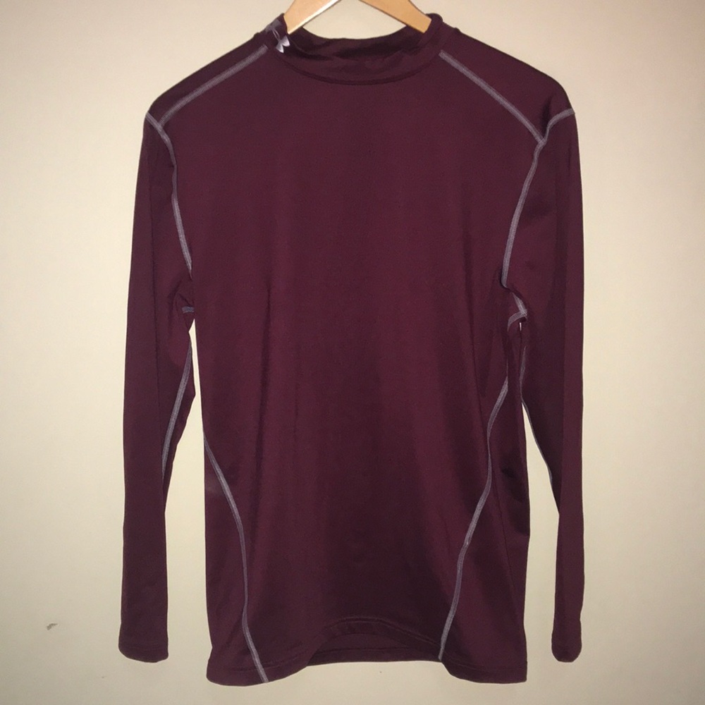 Under Armour top